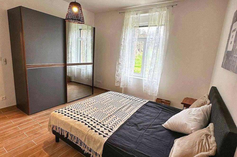 Cozy cottage in the forest in Sarreguemines