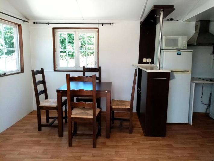 Gîte pour 3 personnes, avec jardin et vue à Saint-Martin-d'Abbat - 2