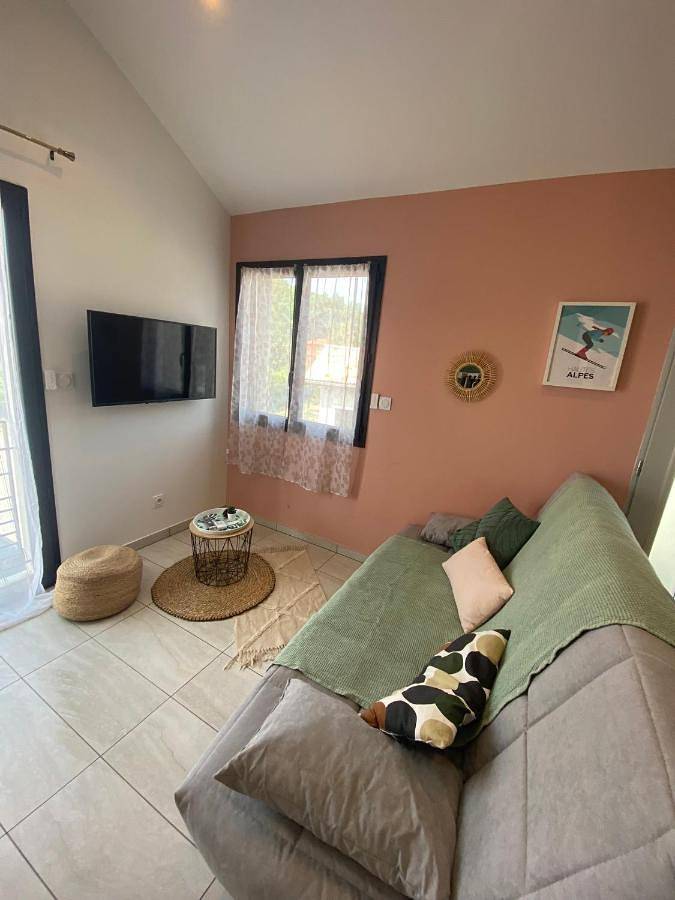 Gîte pour 4 personnes, avec vue ainsi que jardin et piscine à Châteauvieux (Hautes-Alpes) - 4