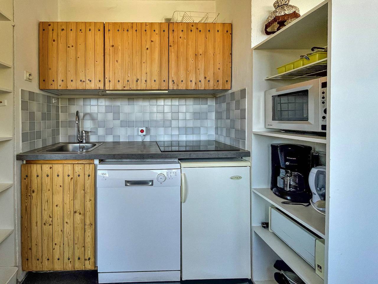 Entire studio, Cozy Studio for 4, Heart of Les Menuires, Ski-in/Ski-out, Near Shops in Les Menuires, Saint-Martin-de-Belleville