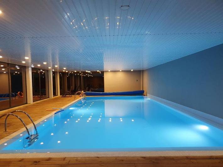 Station pour 2 personnes, avec sauna ainsi que piscine et jardin, animaux acceptés dans Tarouca - 3