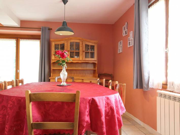 Gîte pour 8 personnes, avec jardin à Cérences - 2