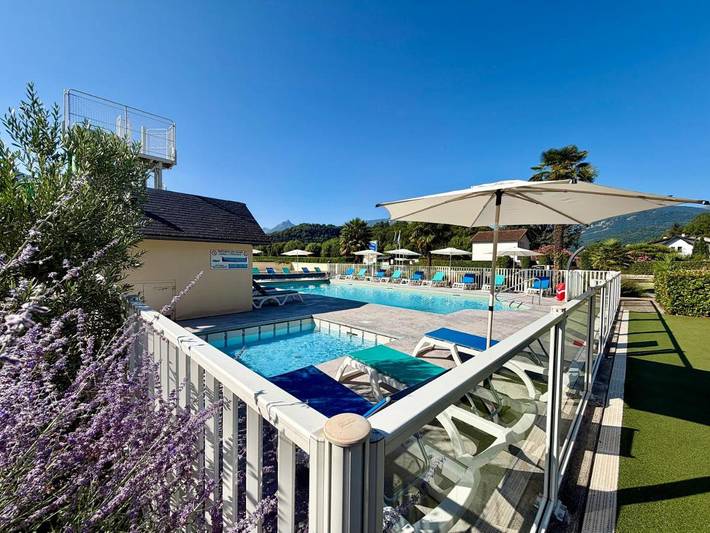 Location de vacances pour 4 personnes, avec Terrasse et Jardin ainsi que Piscine et Vue à Agos-Vidalos - 2