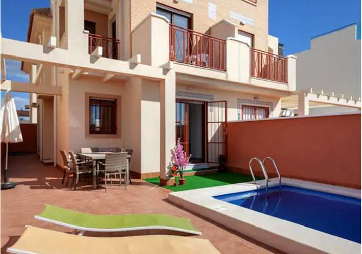 Casa rural para 6 personas, con balcón además de piscina y vistas en Mazarrón