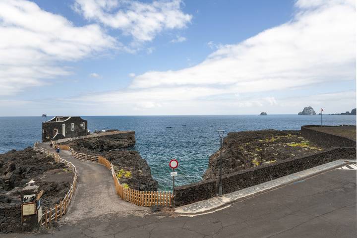Apartamento entero, Apartamento 'Davide' con balcón y Wi-Fi in Las Puntas, El Hierro