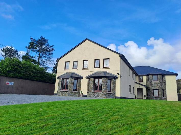 Bed and breakfast for 3 people, with Garden in Connemara
