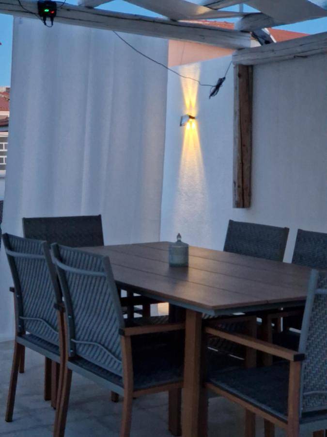 Location de vacances pour 5 personnes, avec terrasse et vue à Sampieri - 4