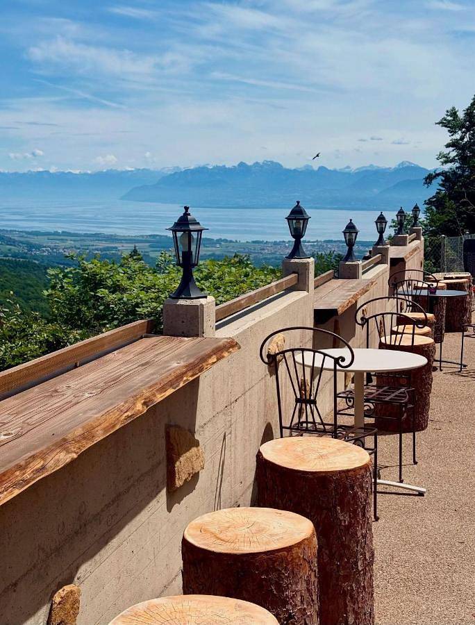Maison d’hôte pour 2 personnes, avec terrasse et jardin, animaux acceptés à Saint-Cergue