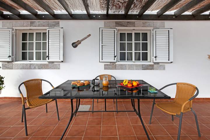 Maison de vacances 'Casa Majos' avec vue sur la montagne, terrasse privée et Wi-Fi in Tuineje, Fuerteventura