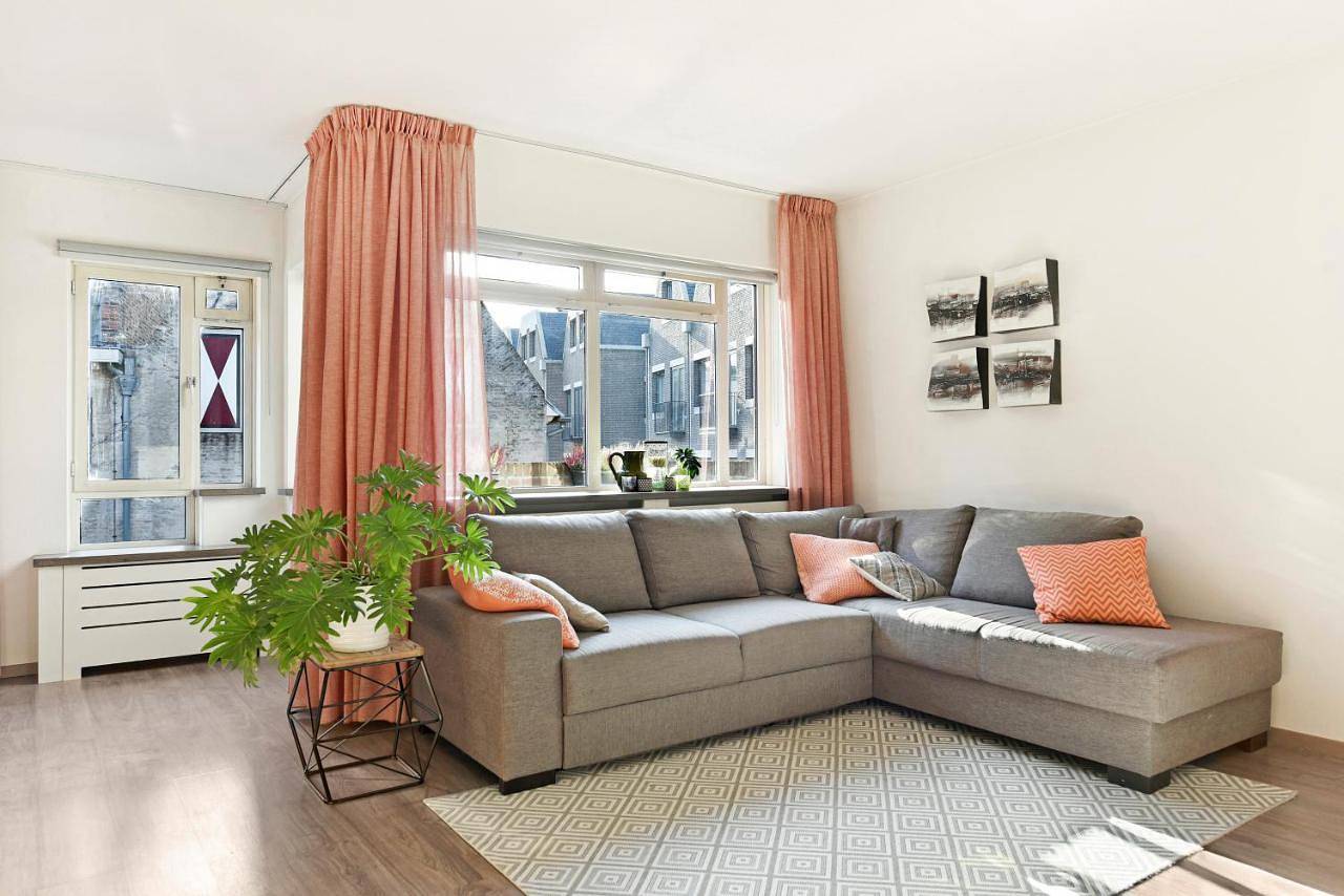 Geheel appartement, Mega Apartment I City Centre I King Beds in 's-Hertogenbosch, Noord-Brabant