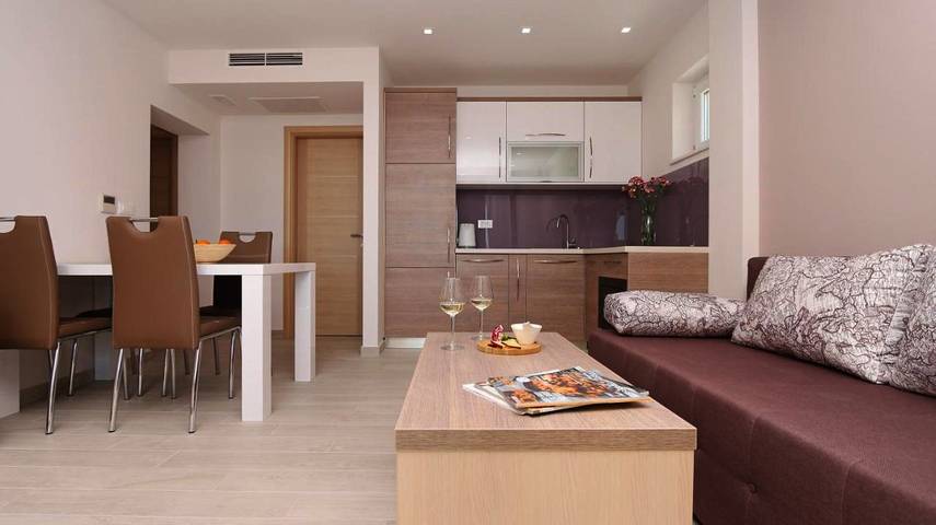 Lägenhet för 4 Personer, med trädgård, med husdjur i Tučepi