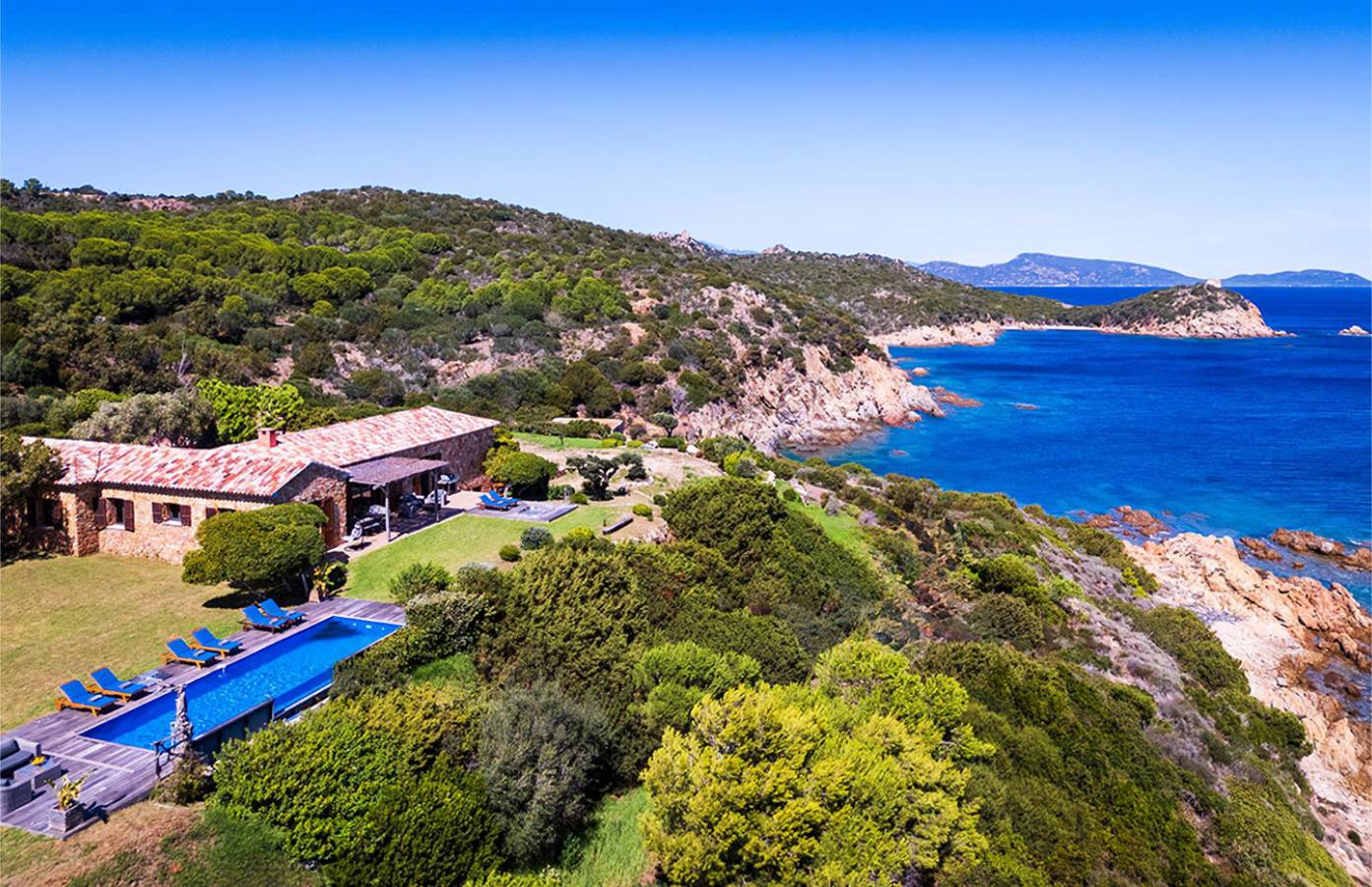 Private Waterfront Villa with Pontoon, Pool, Jacuzzi and Guest Annexe in Bonifacio, Arrondissement de Sartène