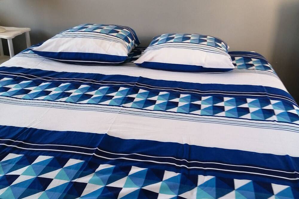 Maison de pêcheur face à la mer, 4 à 5 personnes, restaurants et activités à 50m in Langrune-sur-Mer, Région de Caen