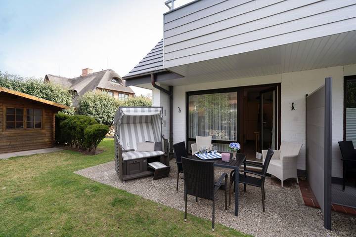 Ganze Wohnung, 3-Zimmer App. für 4 Personen mit Terrasse, Stellplatz, Wlan. Haustier erlaubt. in Westerland, Sylt (Gemeinde)