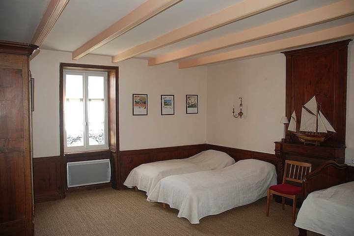 Location de vacances pour 10 personnes, avec jardin et terrasse dans Locmaria (Groix) - 3