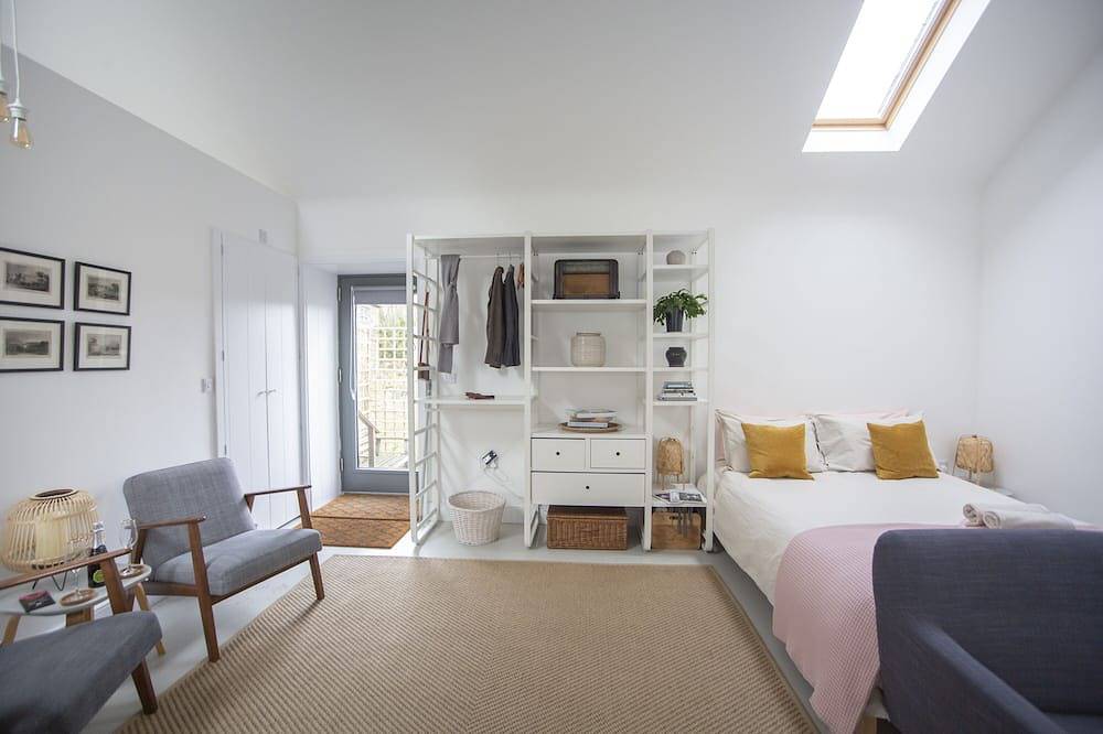 Gardener's Cottage with Stunning Views in Gateshead