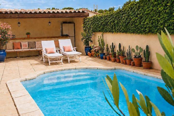 Location de vacances pour 2 personnes, avec piscine dans Golf de Servanes - 2