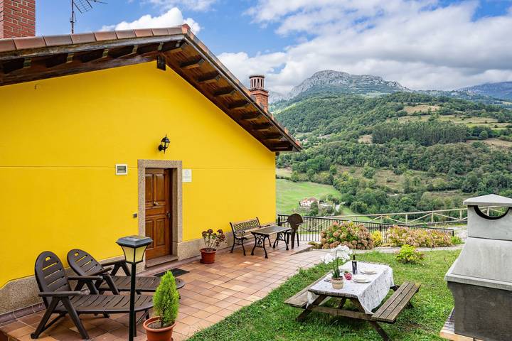 Casa de vacaciones para 5 personas, con Jardín en Quirós
