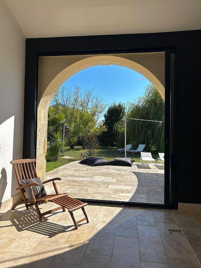 Château Bernon Maison d Hotes - Piscine et Spa in Queyrac, Parc naturel régional du Médoc