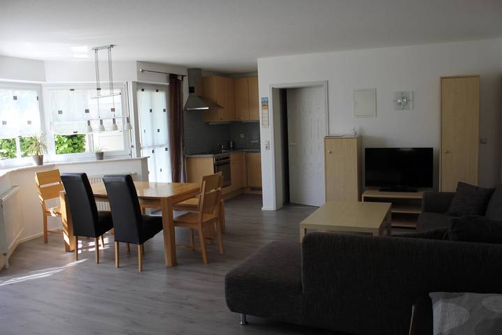 Entire holiday apartment, Ferienwohnung in Tettnang, Region Bodensee-Oberschwaben