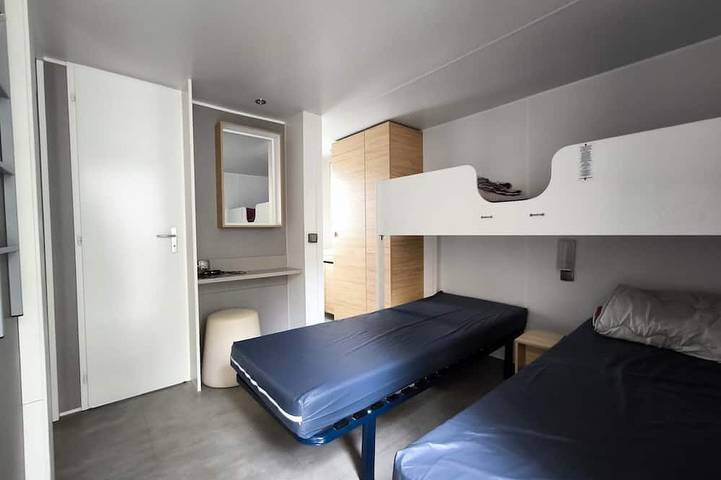 Camping pour 5 personnes, avec jacuzzi ainsi que sauna et piscine à Vendres - 3