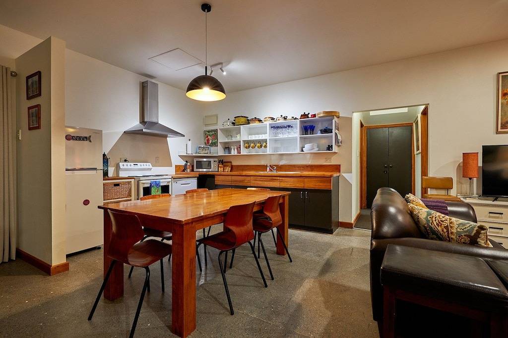 Cottage mit drei Schlafzimmern und herrlichem Blick auf das Meer und die Berge. in Kaikoura, Canterbury (NZ)