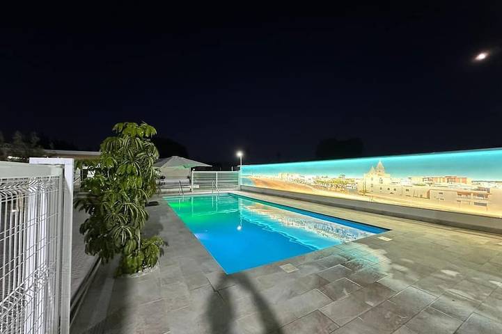 Chalet para 5 personas, con jardín y piscina - 1