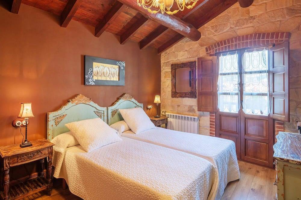 Awesome home in Carabanzo in Lena, Cordillera Cantábrica