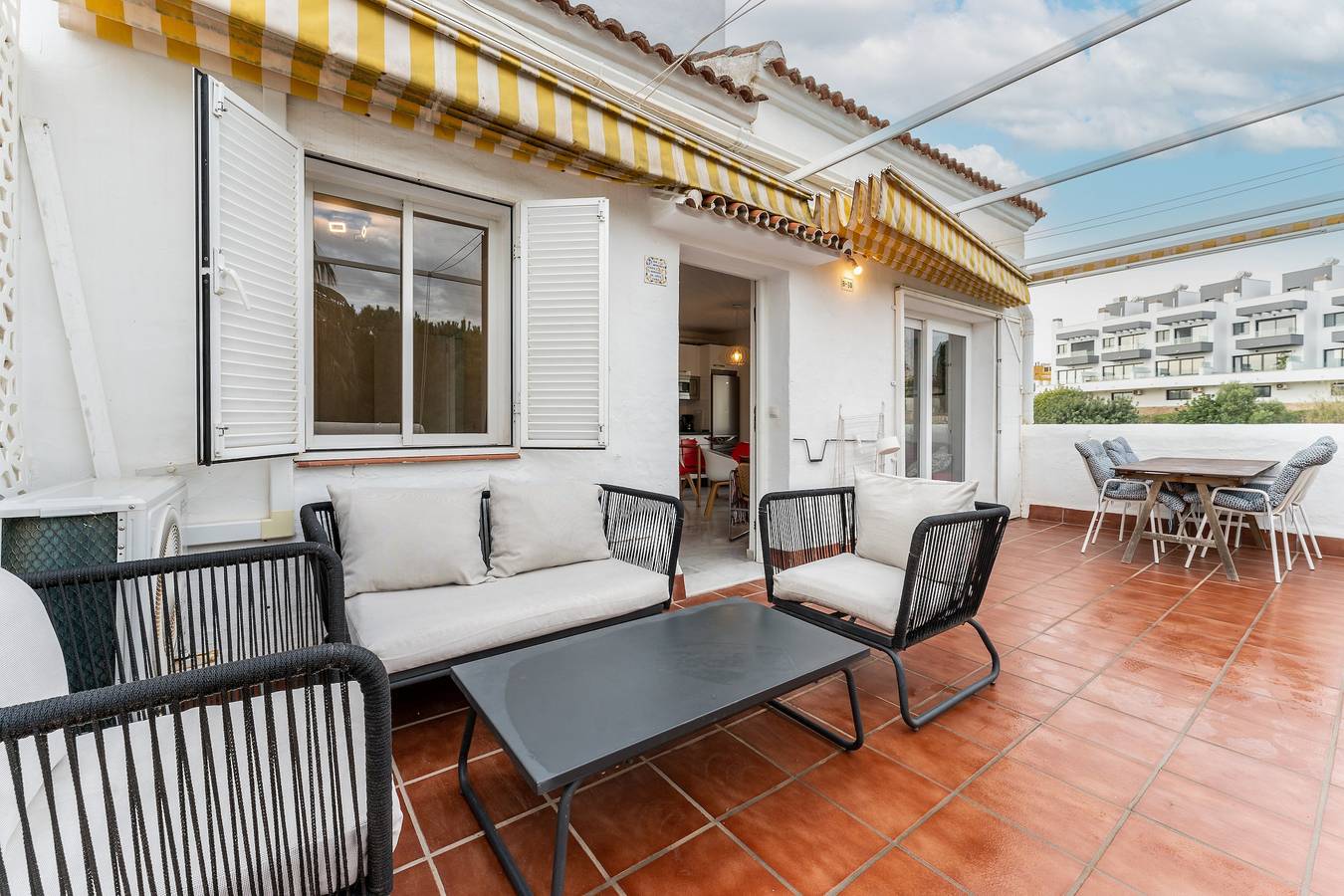 Apartamento entero, Apartamento "Castillo de Torreblanca 2bed1bath" con terraza descubierta privada in Torreblanca (Fuengirola), Fuengirola