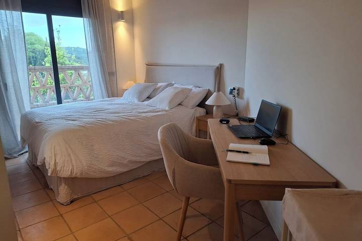 Location de vacances pour 6 personnes, avec balcon et jardin dans Llampaies - 2