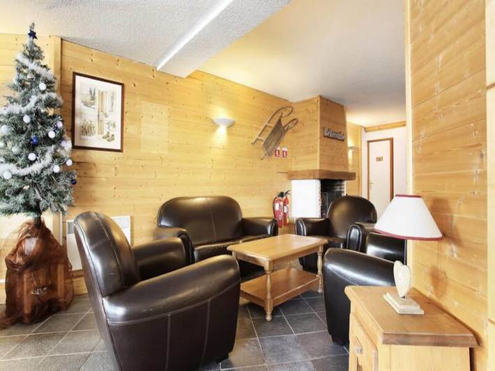 Gîte pour 4 personnes, avec piscine et sauna, animaux acceptés dans Office De Tourisme De Notre Dame De Bellecombe