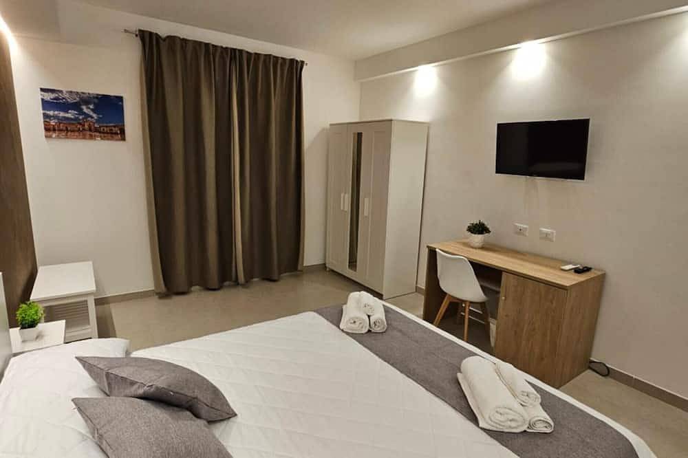 Bed and Breakfast 'Aura Beb - Tripla' in Pachino, Provincia de Siracusa