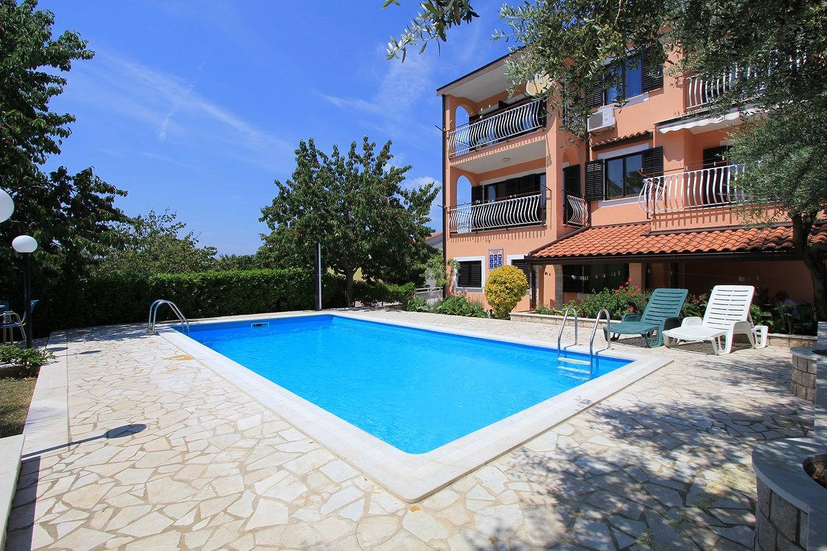 Ganze Ferienwohnung, Ferienwohnung für 8 Personen ca. 120 qm in Pula, Istrien (Istrische Riviera) in Pula-Medulin, Pula