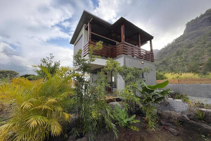 Location de vacances pour 2 personnes, avec vue et jardin dans Palmiste Rouge - 4