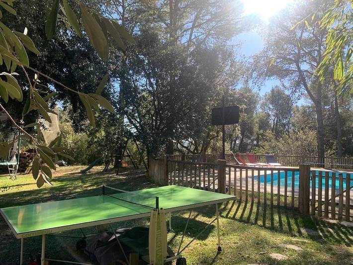 Location de vacances pour 8 personnes, avec vue et jardin ainsi que piscine et terrasse, animaux acceptés à Saint-Jean-de-Cuculles - 4