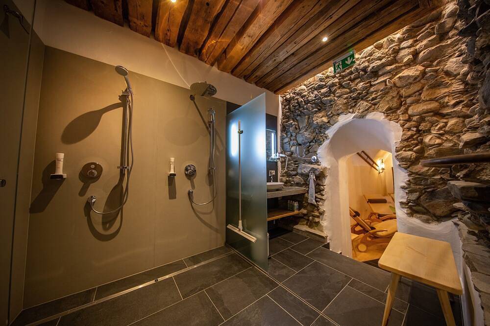 Stilvoll renoviertes Moarhaus Chalet mit eigener Sauna in Maishofen, Pinzgau