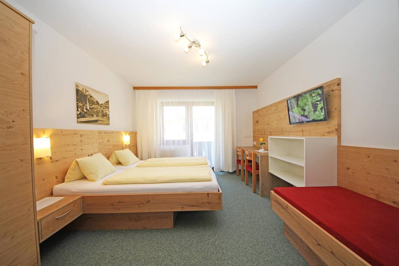 Doppelzimmer mit Dusche, Wc in Virgen, Bezirk Lienz