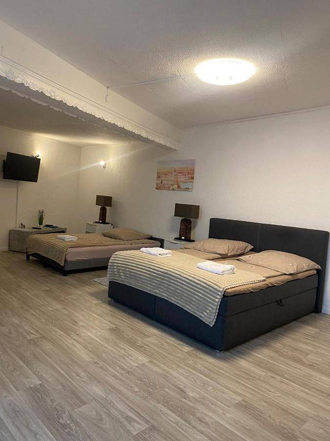 Ferienwohnung für 7 Personen, mit Balkon und Terrasse