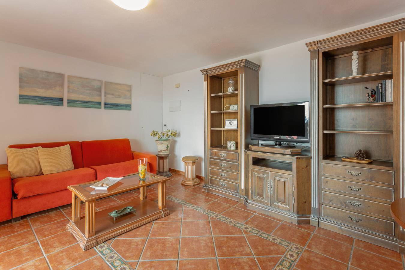 Casa vacacional 'Justo El Desierto' con vistas al mar, terraza compartida y Wi-Fi in Granadilla de Abona, Tenerife Sur