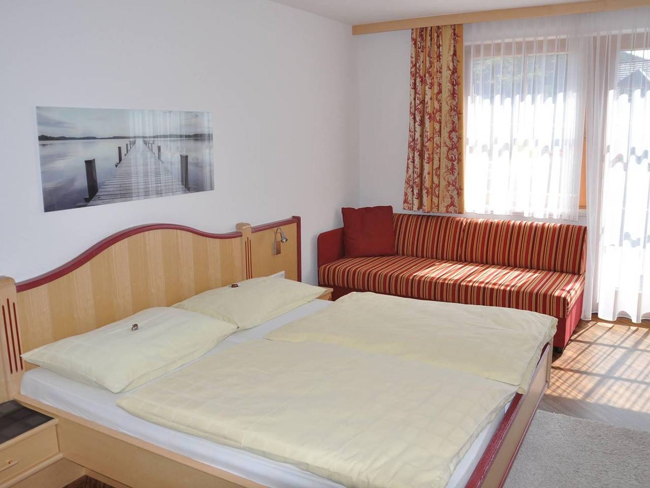 Gasthof*** zum Stralz'n - Doppelzimmer mit Dusche/Wc , Balkon/Terrasse in Rottenmanner und Wölzer Tauern, Öblarn
