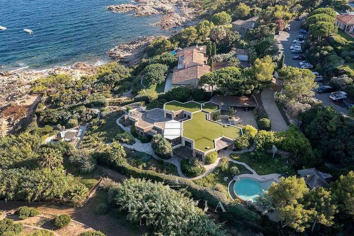 Ferienhaus für 16 Personen, mit Garten und Whirlpool, mit Haustier in Ramatuelle