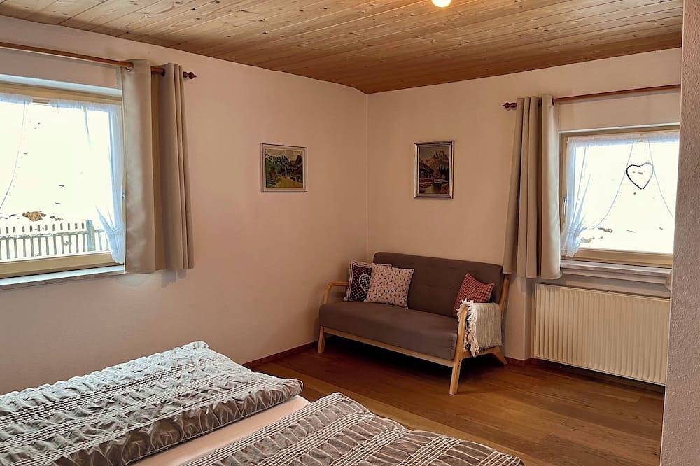 Ganze Wohnung, Ferienwohnung \"De obere Kloane\" mit tollen Bergblick. Haustierfreundlich! in Grainau, Eibsee