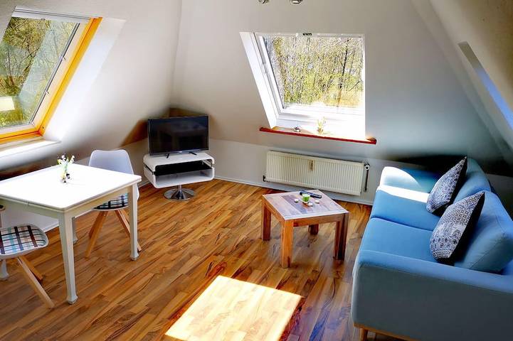 Ferienwohnung für 2 Personen, mit Balkon/Terrasse und Terrasse sowie Garten in Selk