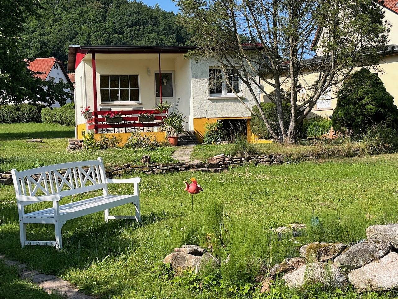 Entire holiday apartment, Ferienhaus am Rennsteig bei Eisenach - Angela Jaentsch - Holiday home – living room/bedroom with double bed, small living room, kitchen, bathroom/shower/Wc in Wartburg, Marksuhl