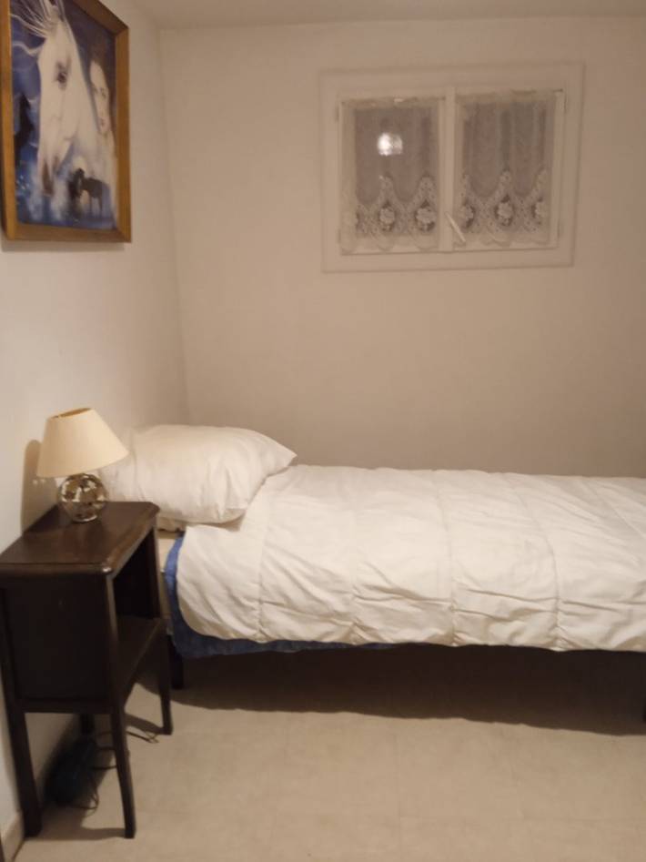 Gîte pour 3 personnes, avec terrasse à La Tour-d'Aigues - 4