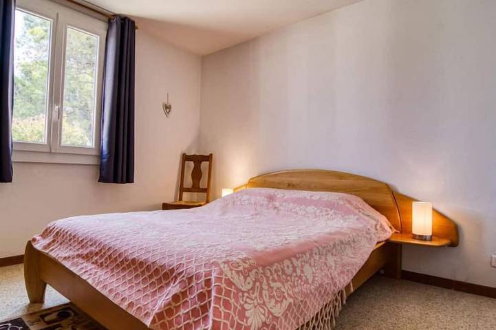 Location de vacances pour 4 personnes, avec piscine et jardin à Le Muy - 2