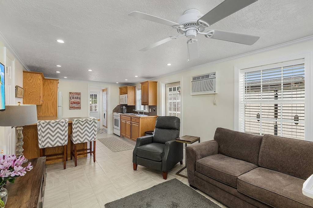 Bungalow for 2 Guests in North Naples, Collier County