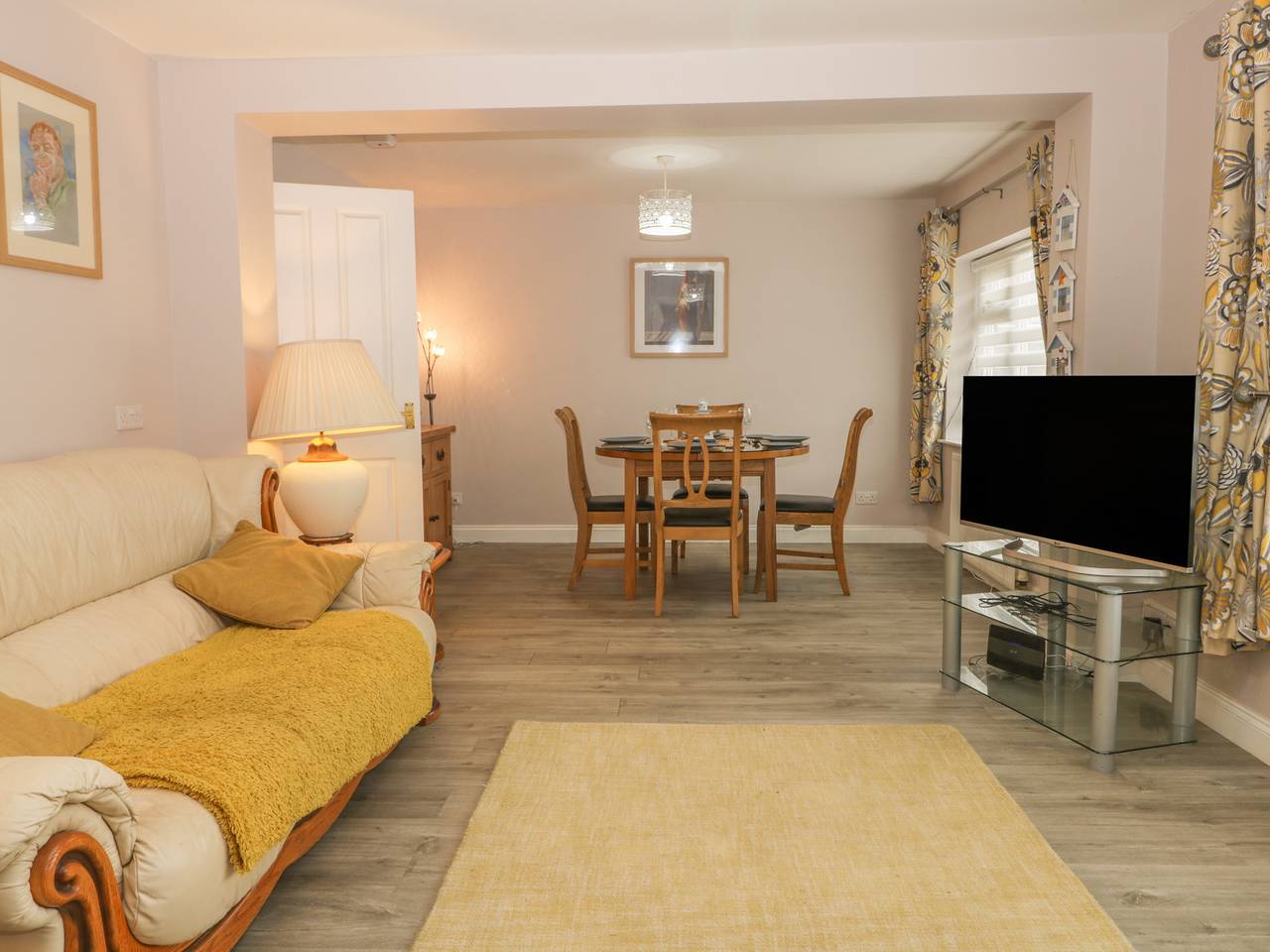 2 The Close in Robin Hood's Bay, North York Moors National Park