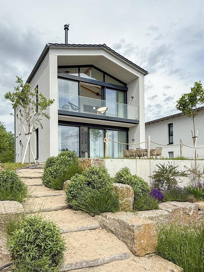 Ferienhaus für 6 Personen, mit Sauna und Garten sowie Seeblick und Ausblick, kinderfreundlich in Neukieritzsch