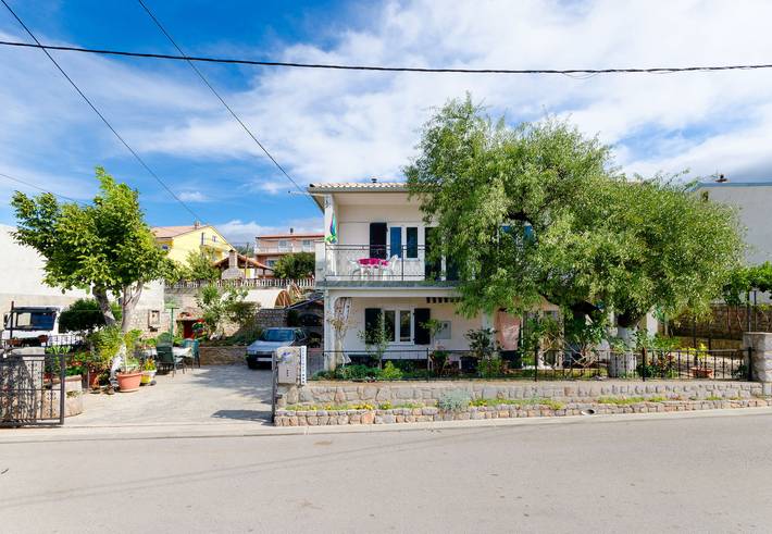 Vakantiewoning voor 5 personen, met Terras en Uitzicht in Senj